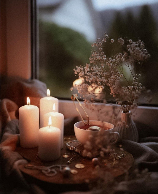 Cosy candles and herbal tea 