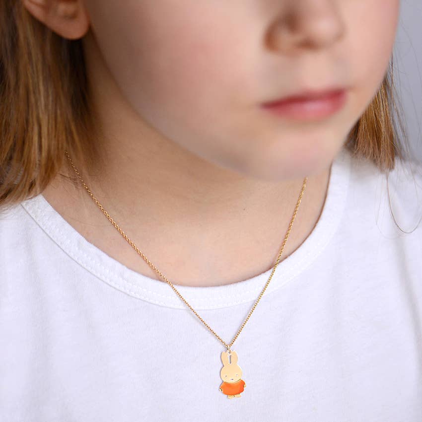 Titlee Miffy necklace on little girl