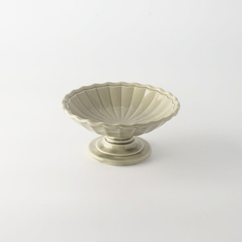 dessert bowl in grey