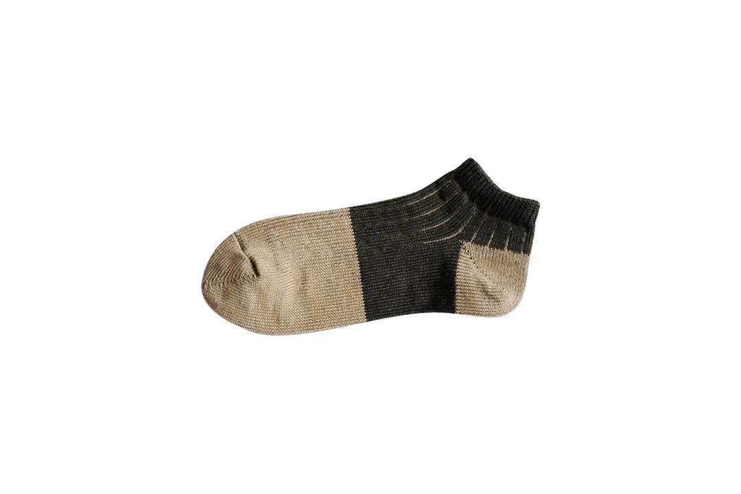 black and beige anklet socks